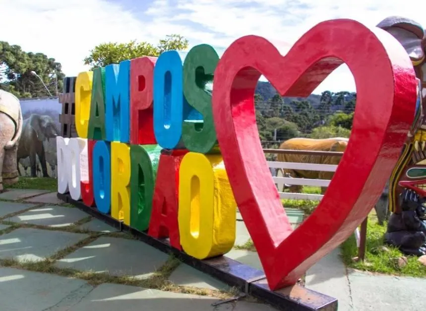 Homestay Silverios Suites Da Montanha Campos do Jordao Brazil